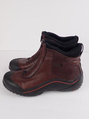 Clarks Muckers Waterproof Ankle Boots Booties Womens 7 M
